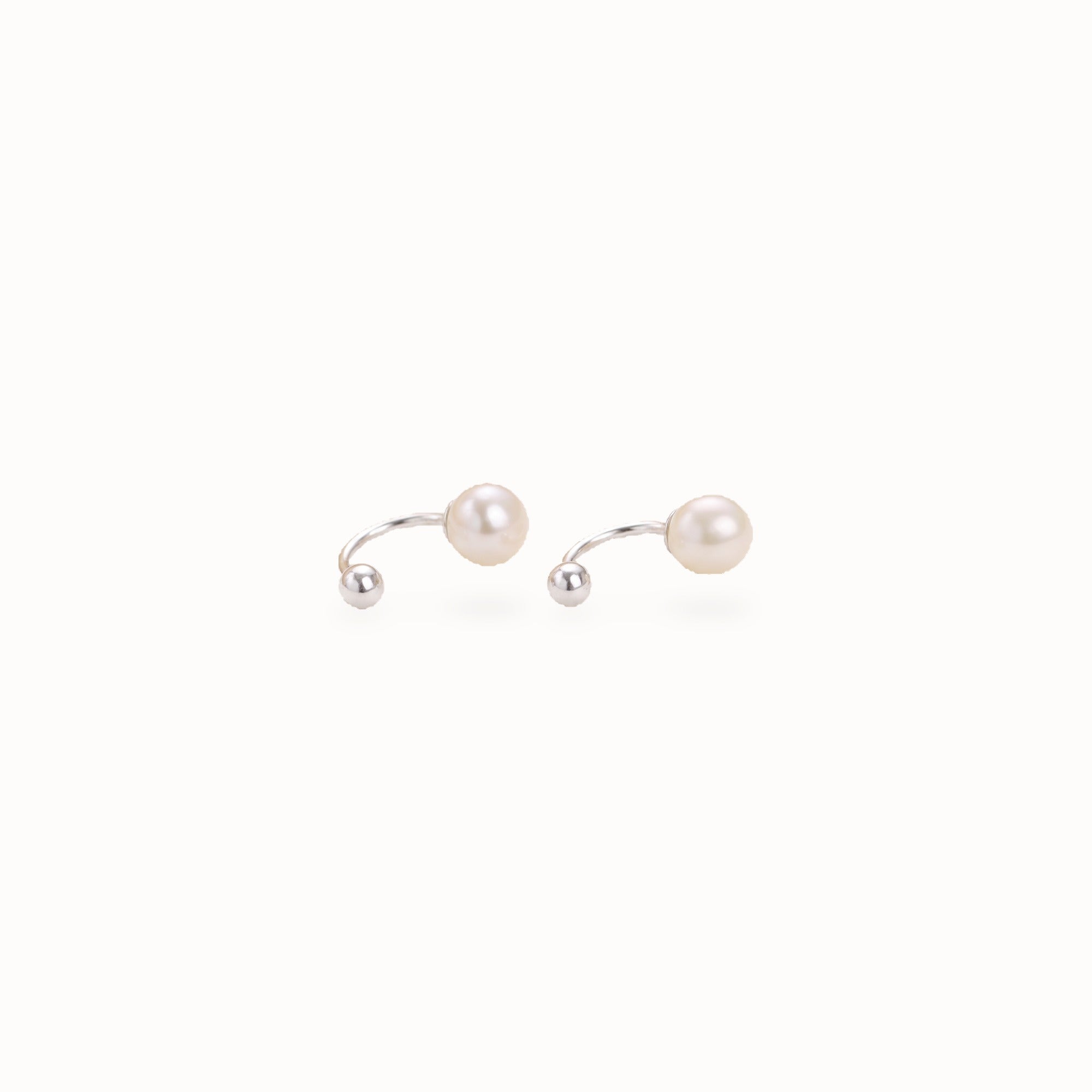 Snowberry Pearl Earrings